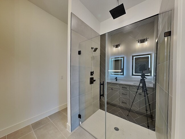 Building Photo - Brand New Modern Luxury with Soaring Ceilings & Designer Finishes! ***Limited-Time Offer: 1 Month...