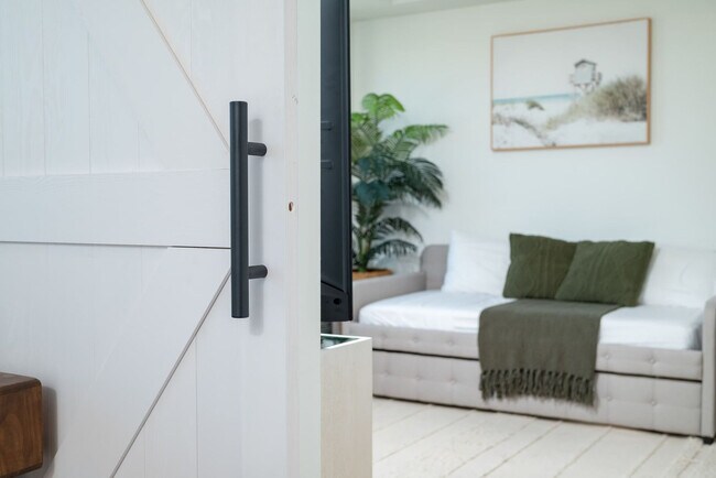 Building Photo - 99 Kneeland St