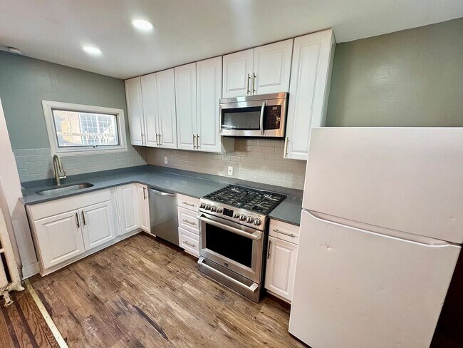 Building Photo - House for Rent in Upper Darby
