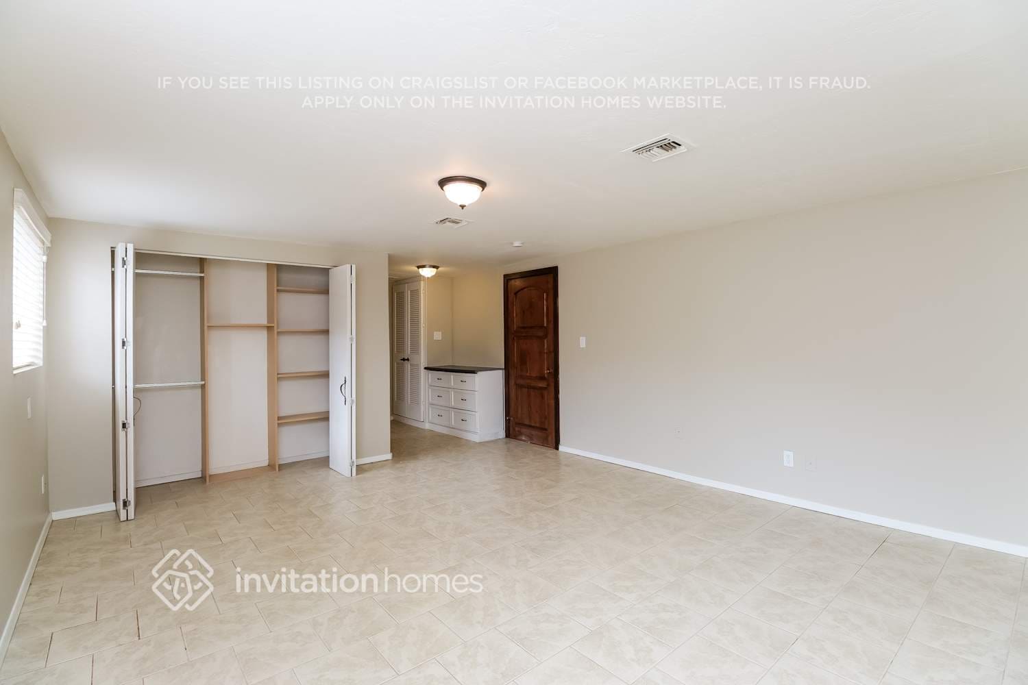 Building Photo - 525 W 6th Dr