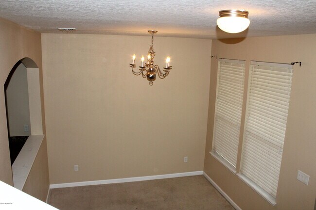 Building Photo - 625 Oakleaf Plantation Pkwy