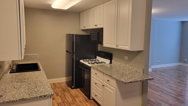 Building Photo - 441 Park Ridge Ln