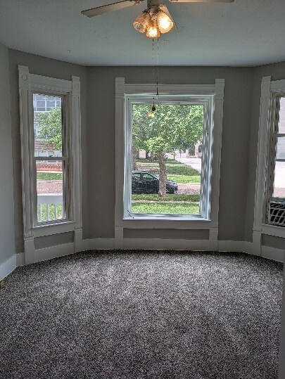 Building Photo - 405 W White St