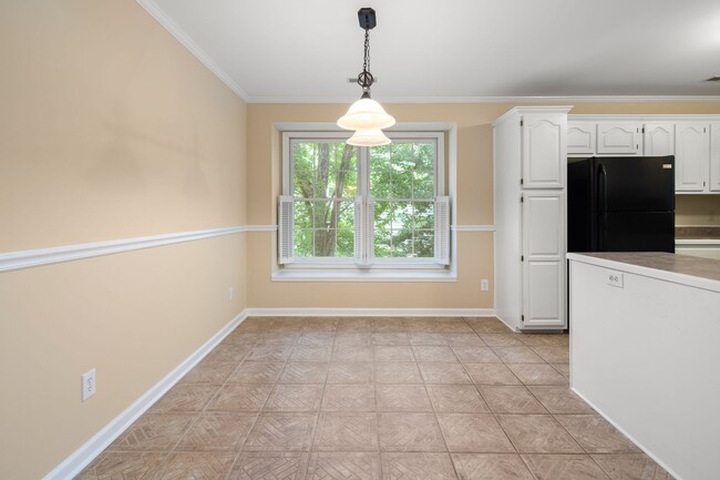 Building Photo - Great House in Southchase