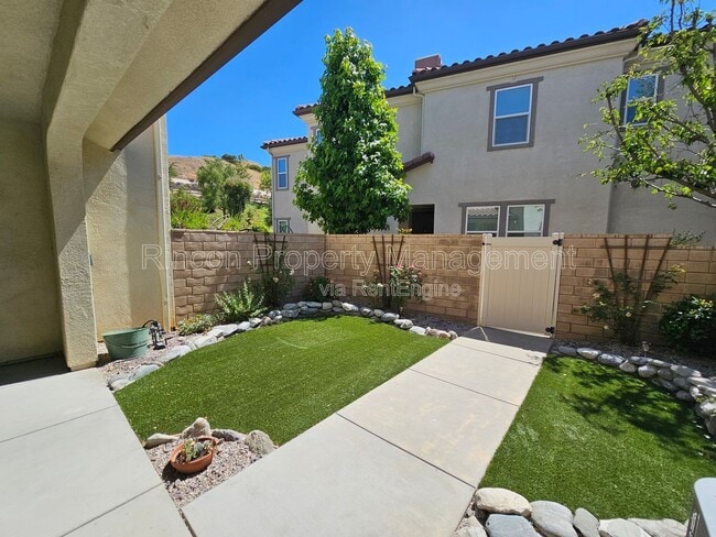 Building Photo - 2464- Blossom Ridge Ct