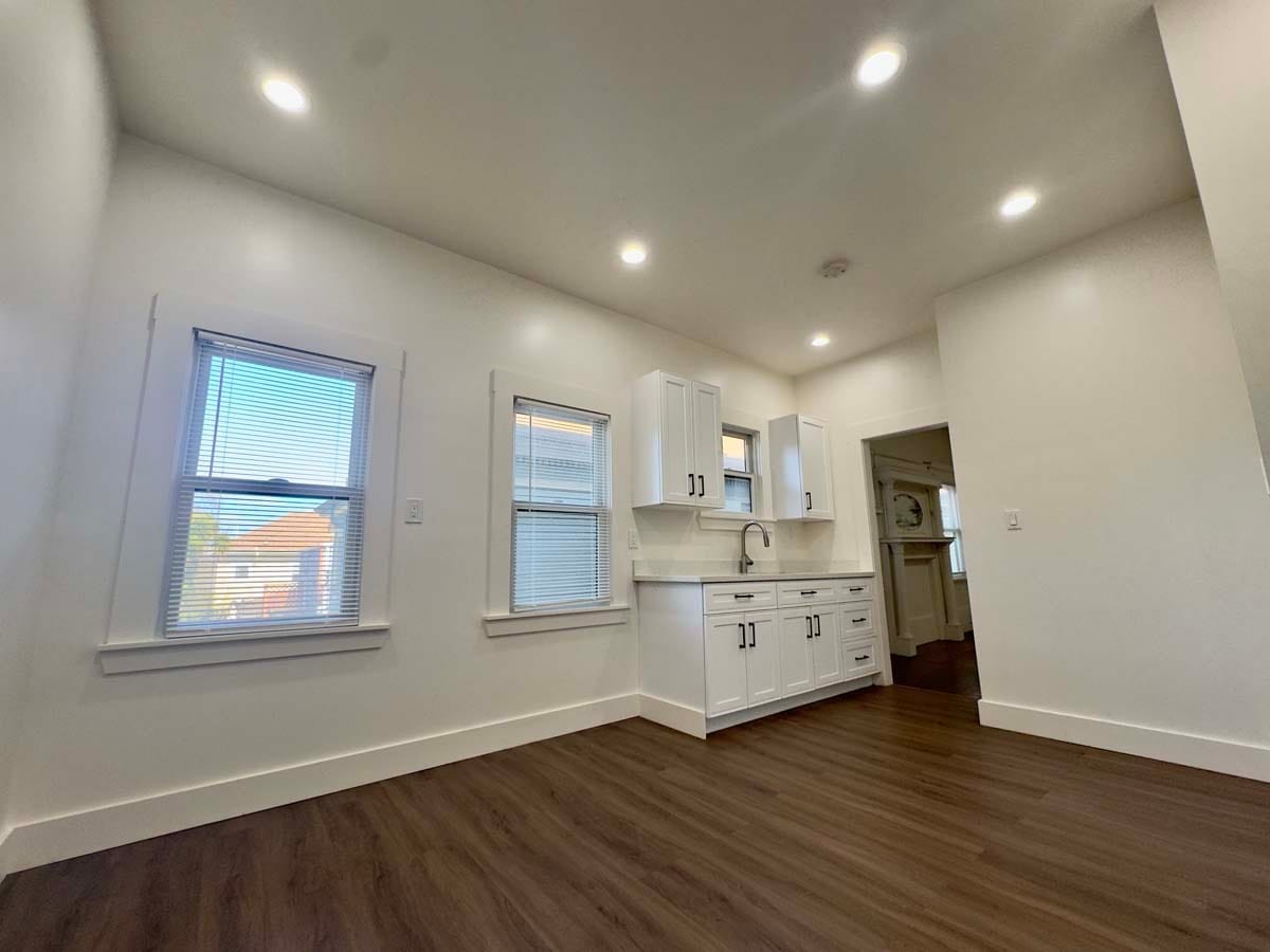 Building Photo - 1303 Adeline St