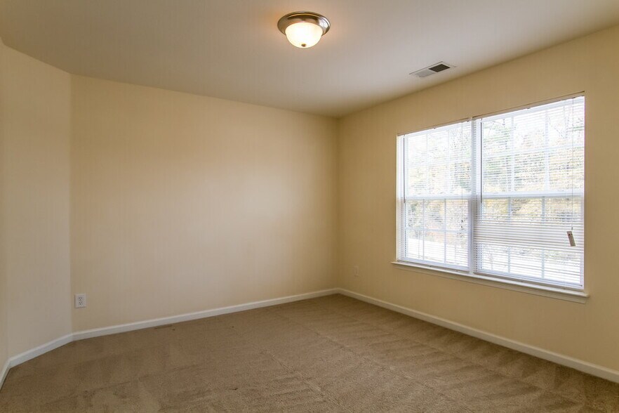 Building Photo - 11530 Hattie Little St