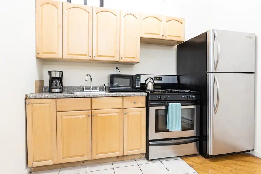 Building Photo - 348-350-350 E 119th St