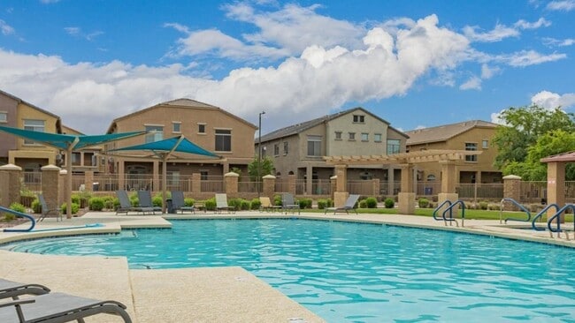 Building Photo - 1350 S Greenfield Rd