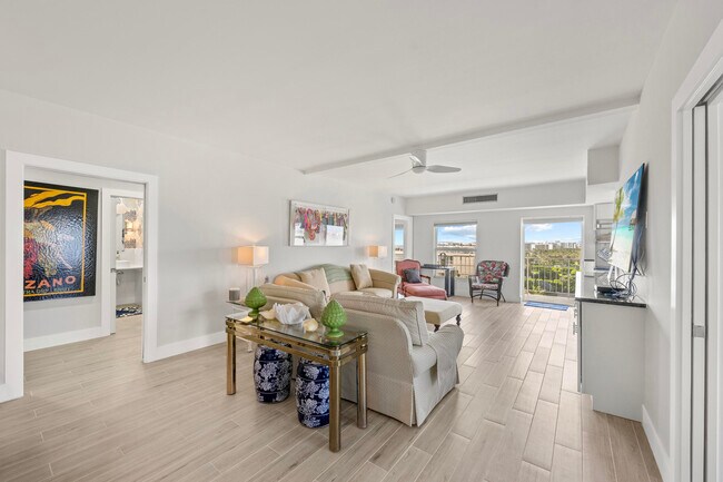 Building Photo - 3230 S Ocean Blvd
