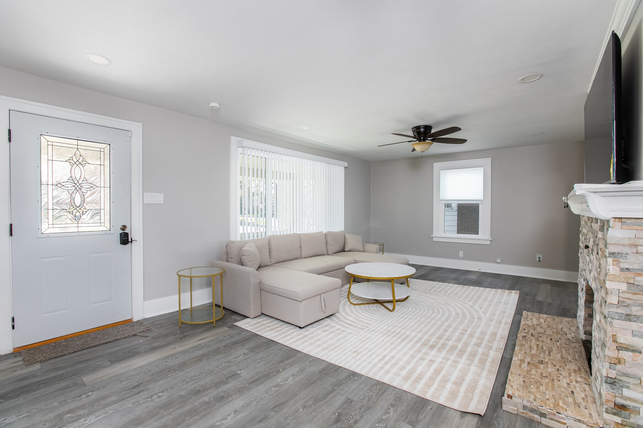 Building Photo - 1250 Portage Ave