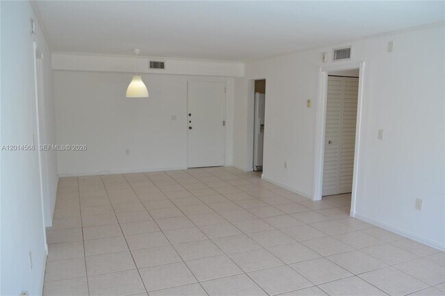 Building Photo - 255 Galen Dr