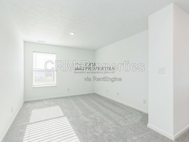 Building Photo - 3489 Briarwick Dr