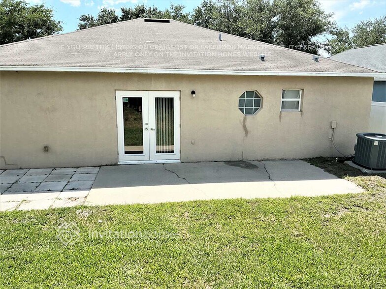Building Photo - 13012 Waterbourne Dr