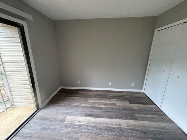 Building Photo - 240-53 Jamil Road, Columbia, SC 29210