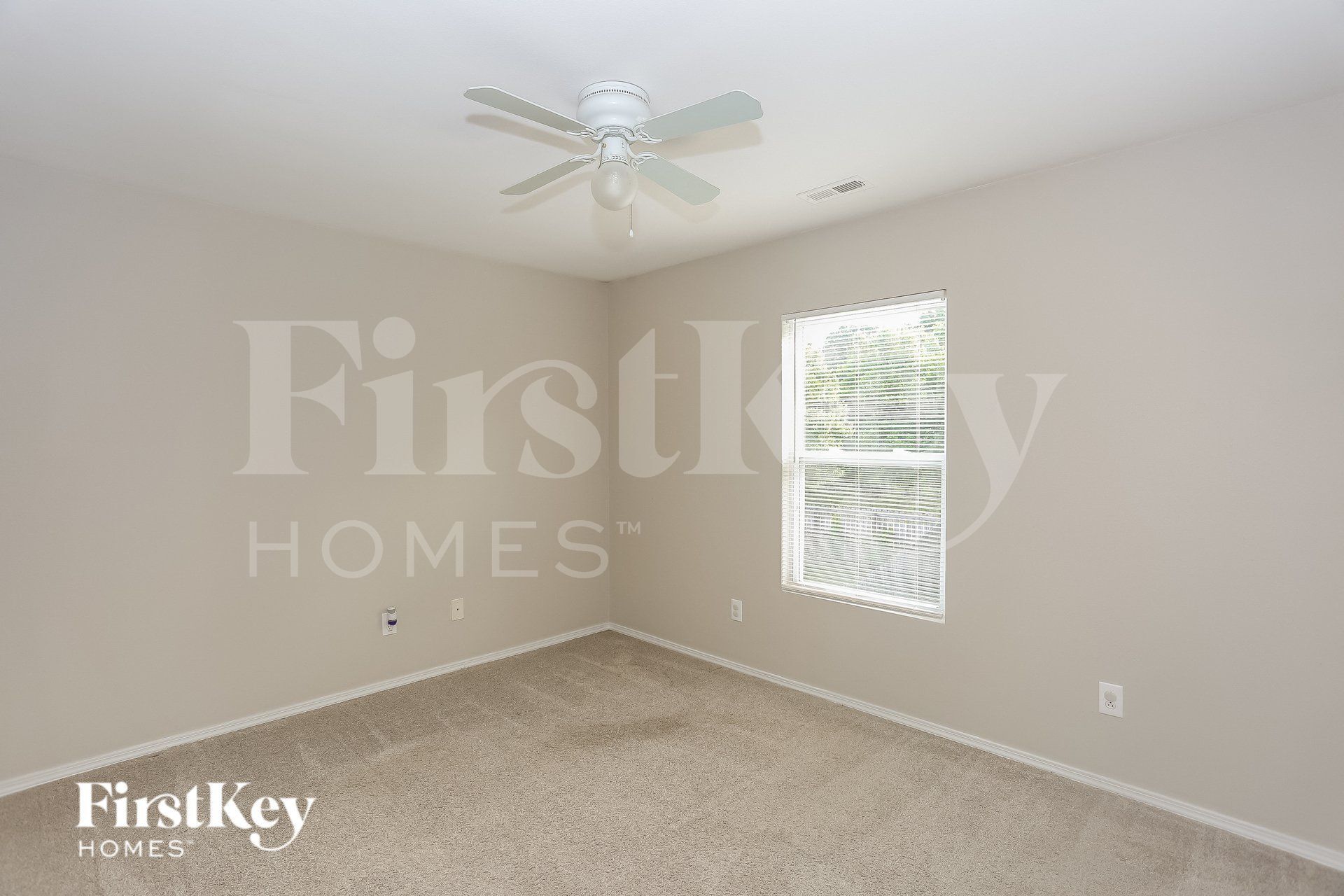 Building Photo - 3632 Larkhaven Village Dr