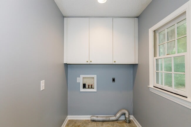 Building Photo - 1009 Springview Trail