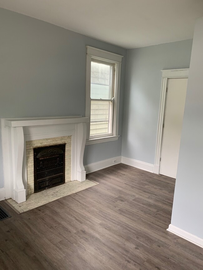 Building Photo - 953 Wells St