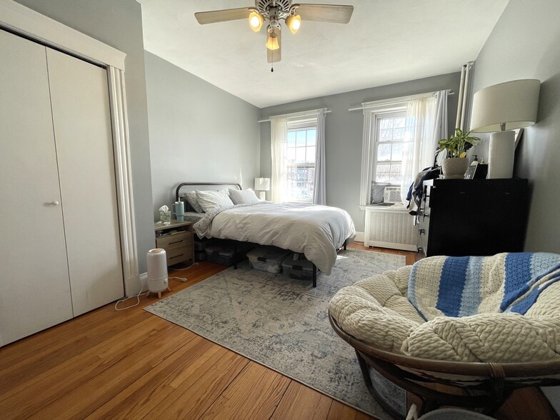 Building Photo - 374 Chestnut Hill Ave