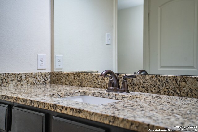 Building Photo - 7715 Watersedge Cove