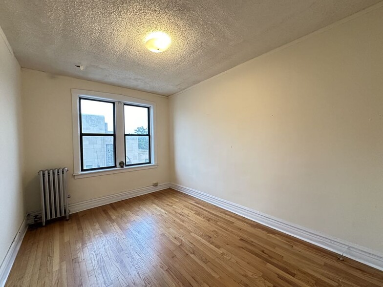 Building Photo - 1542 N Kedzie Ave