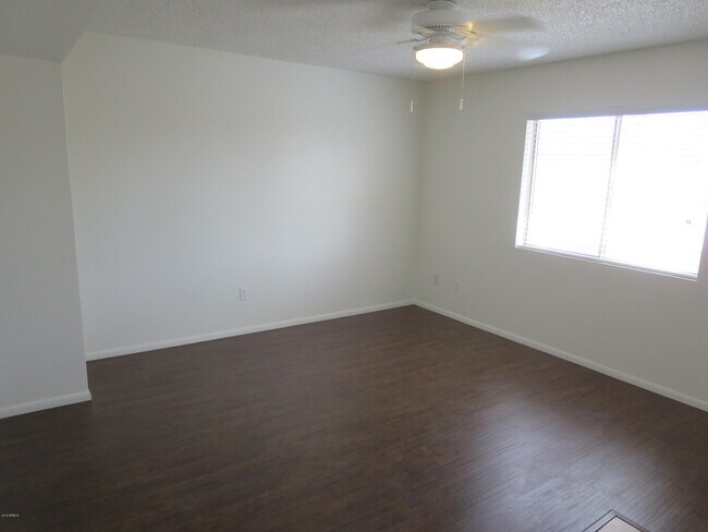 Building Photo - 6917 W Cholla St