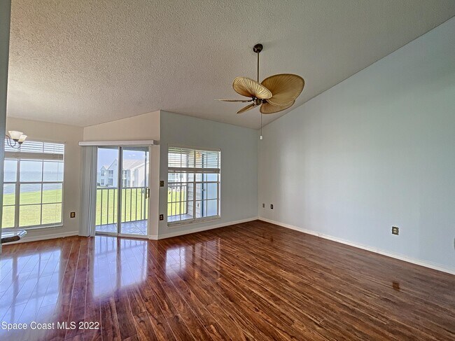 Building Photo - 7040 US-1
