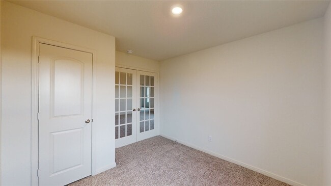 Building Photo - 8012 White Sulphur Rd