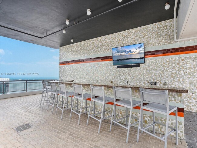 Building Photo - 60 SW 13th St