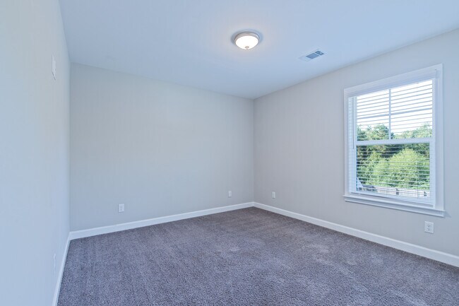 Building Photo - 3729 Old Macon Darien Rd