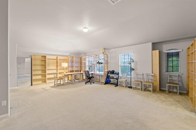 Building Photo - 112 David Duval Ct