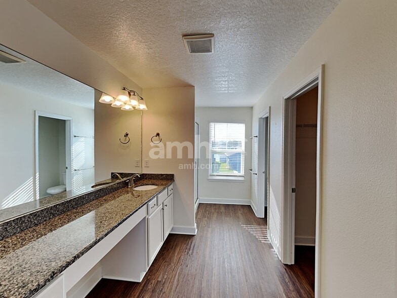 Building Photo - 37778 Dusty Saddle Ln
