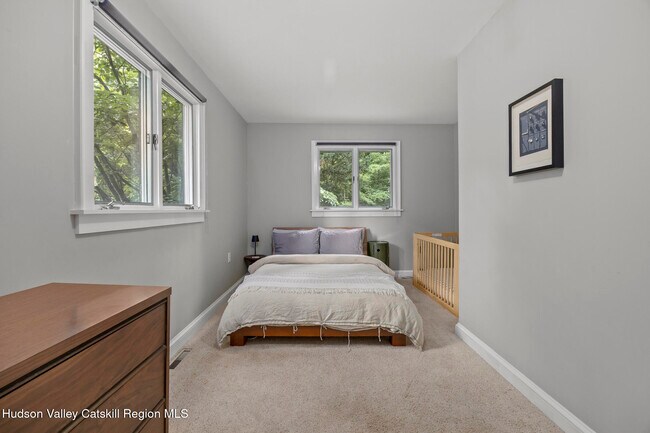 Building Photo - 46 E Pond Lilly Rd