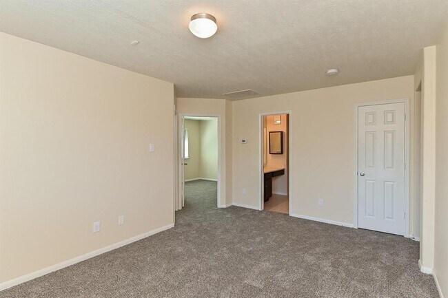 Building Photo - 14511 Roaring Fork Ln