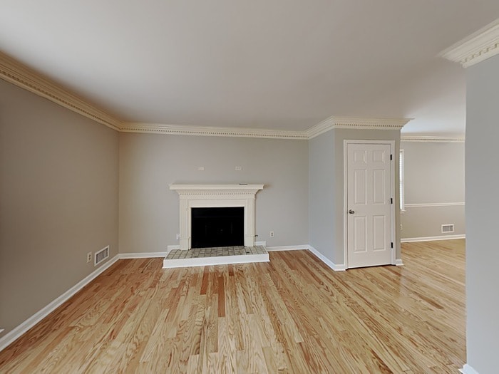 Building Photo - 8878 Carroll Manor Dr