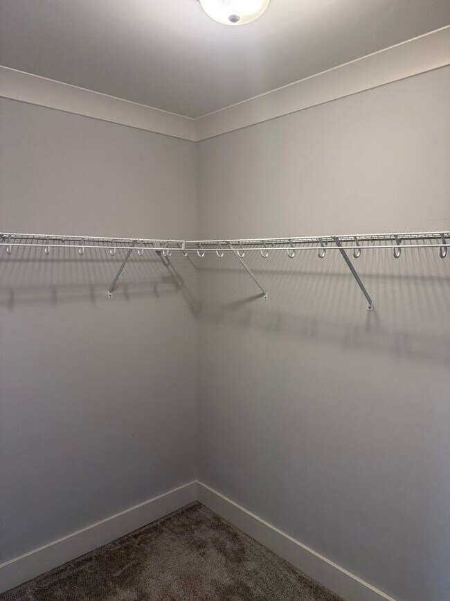 Building Photo - Ready to Rent in Barnsley Park