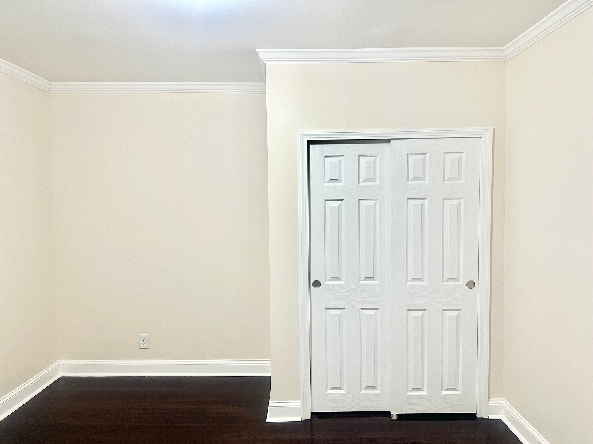 Building Photo - 67 Tremont Ave