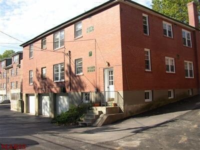 Building Photo - 420 S Hanley Rd