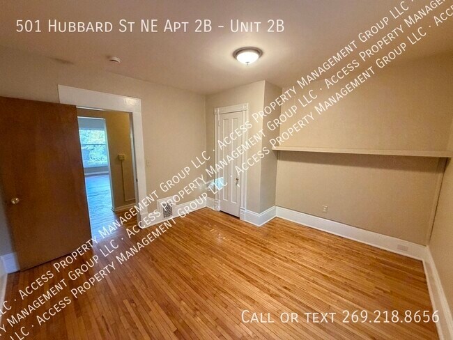 Building Photo - 501 Hubbard St NE