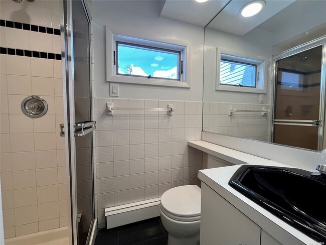 Building Photo - 3266 Brower Ave