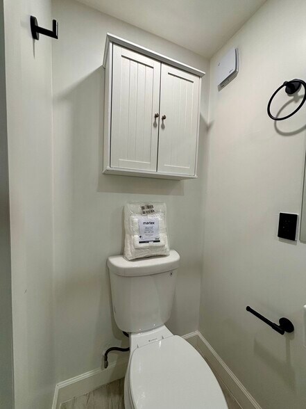 Building Photo - 1620 N 23rd Ave