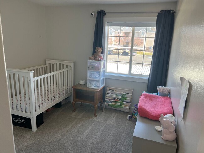 Building Photo - Orem 3 bedroom condo