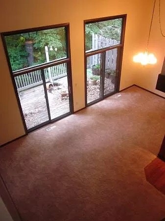 Building Photo - 15845 27th Ave N