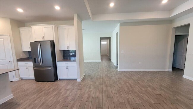 Building Photo - 2945 Nottel Dr