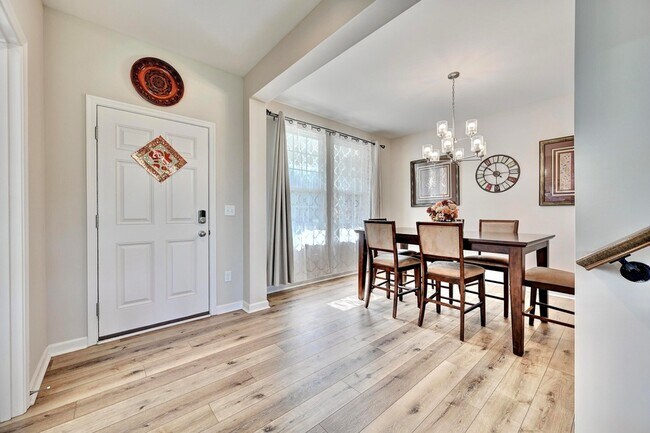 Building Photo - 19 Mel Lawn Dr