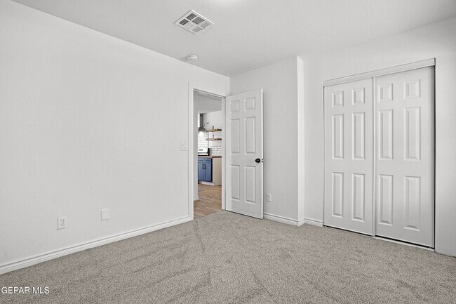 Building Photo - 12842 Osmotherley Ave