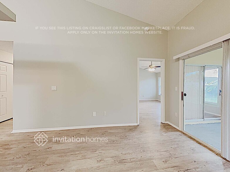 Building Photo - 1006 Henson Ct