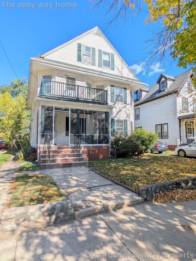 Building Photo - 58 Monument St