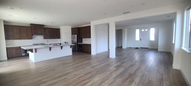 Building Photo - MOVE-IN SPECIAL! Lumiere @ Sierra West, Ro...