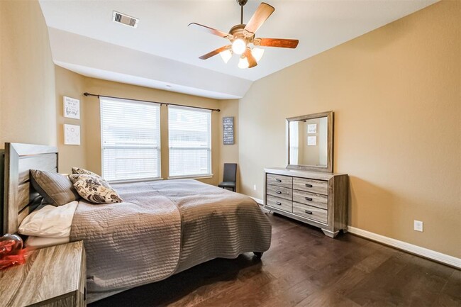 Building Photo - 28806 Crested Butte Dr